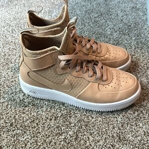 Womens Air Force 1 Ultra Force Mid